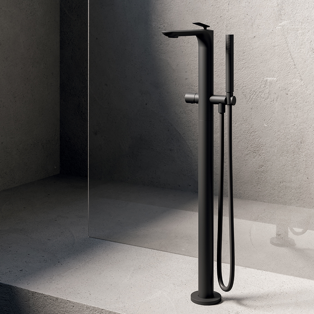 BAIN DOUCHE MITIGEUR MONOCOLONNE BLACKMAT