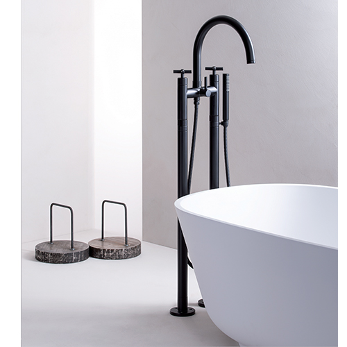 #BAIN DOUCHE EXECUTIVE SUR COLONNETTES AU SOL ENTRAXE 180 CHROM BLACK
